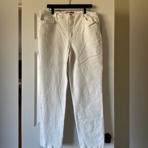 Women’s White Jeans, size 18, Gloria Vanderbilt